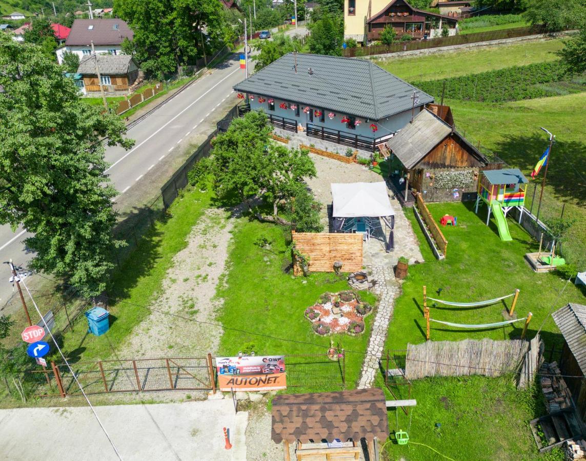 Gasthaus Casuta De Vacanta Poiana Poiana Teiului Exterior foto